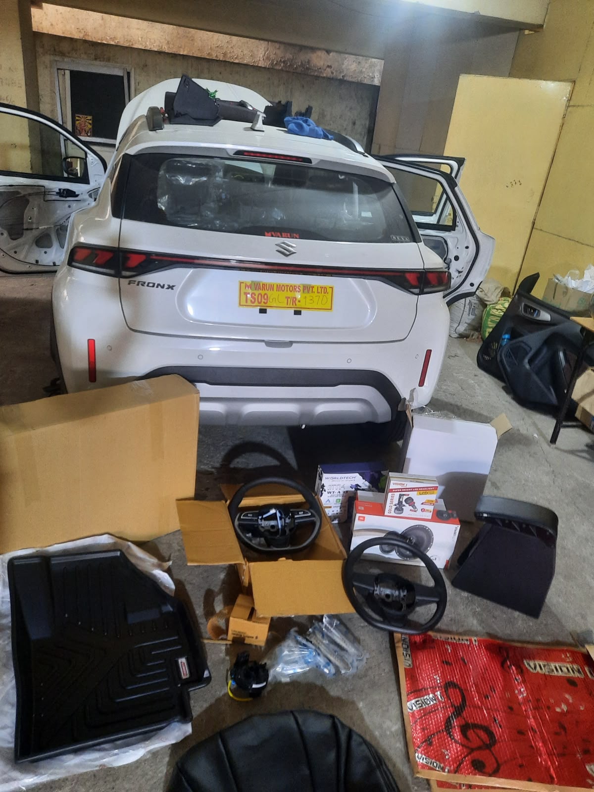 Car customization work 6